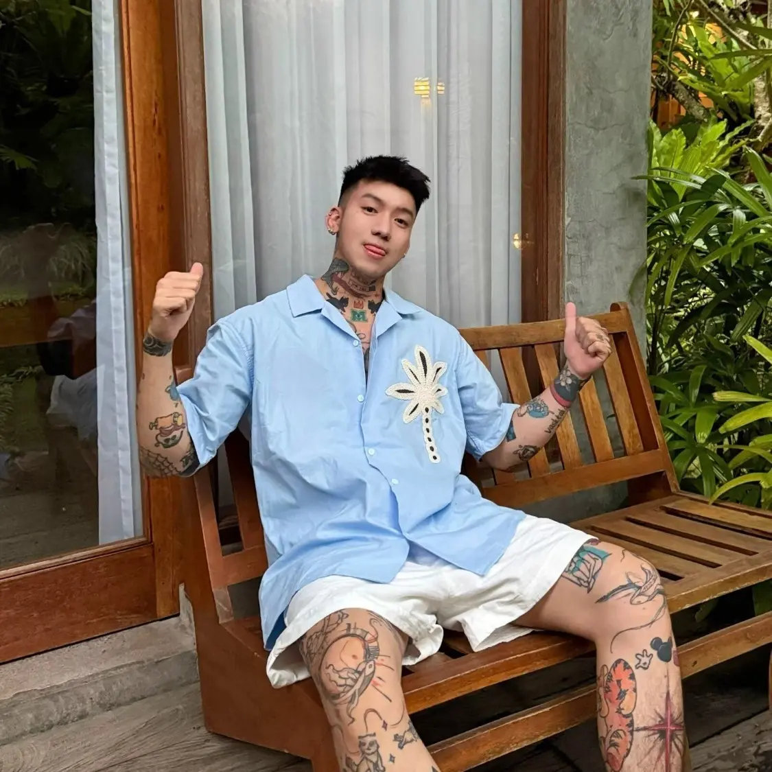 Retro Cuban-Collar Embroidered Hawaiian Shirt for Men