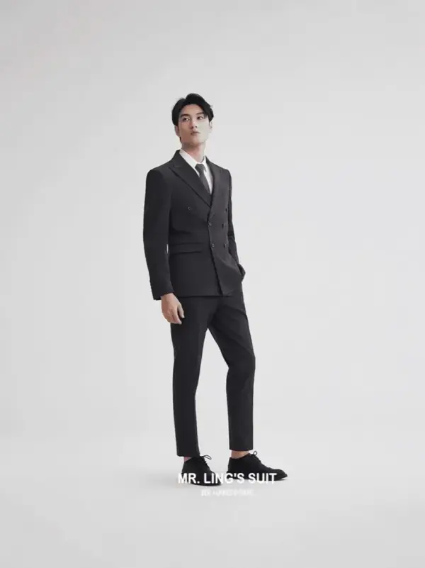 Structured Men’s Plus Size Three-Piece Suit Set, Black