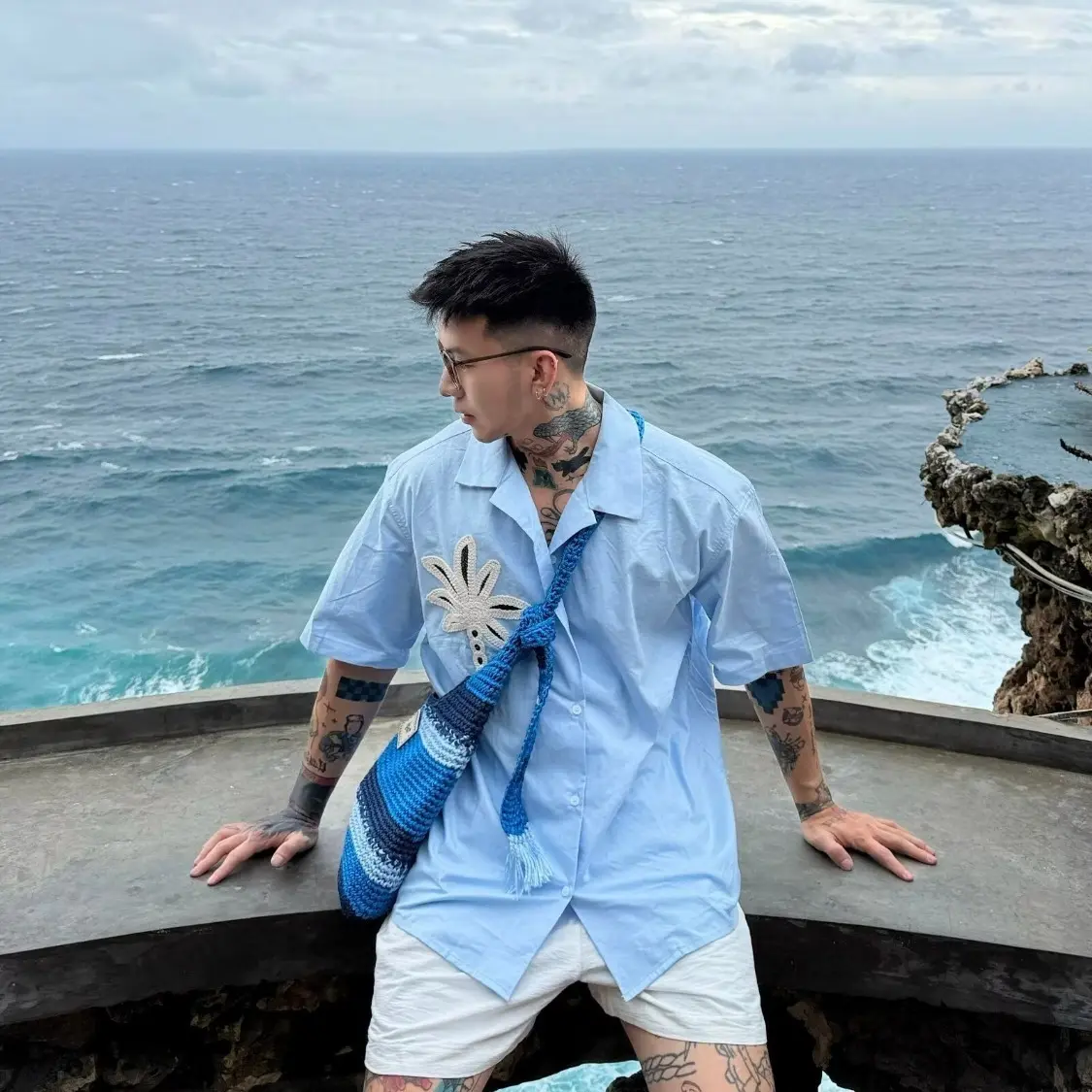 Retro Cuban-Collar Embroidered Hawaiian Shirt for Men