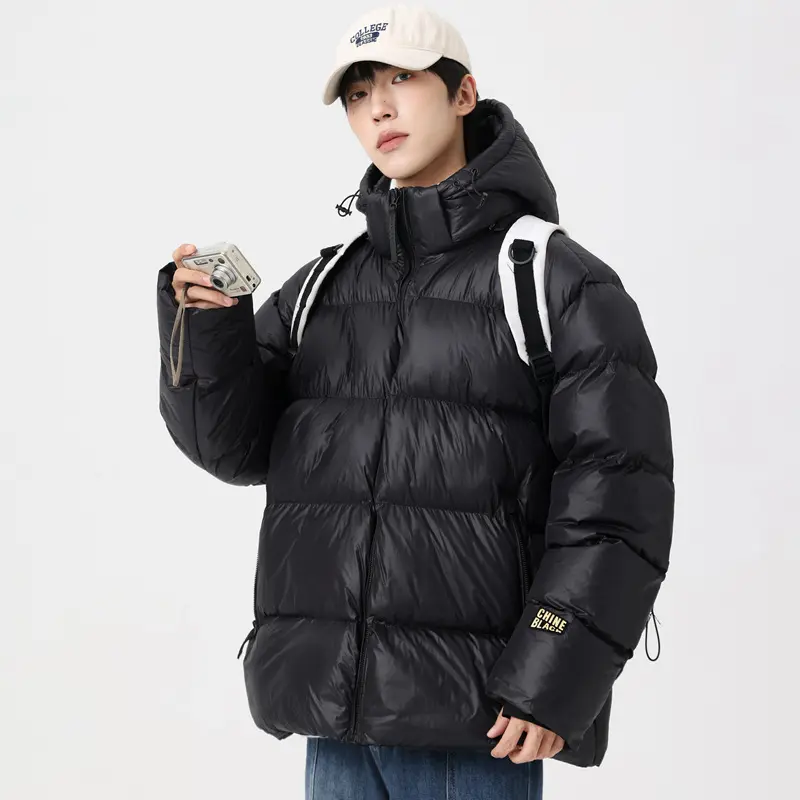 Warm Cotton-Padded Men’s Jacket with Black & Gold Style Warm Cotton-Padded Men’s Jacket with Black & Gold Style