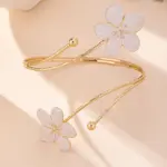 O1CN01yjhWQo2GHThpkImTM_2219983128990-0-cib-1.webp A high-end enamel flower bracelet that's a best-selling cross-border e-commerce item.