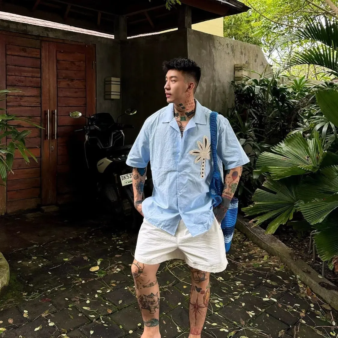 Retro Cuban-Collar Embroidered Hawaiian Shirt for Men