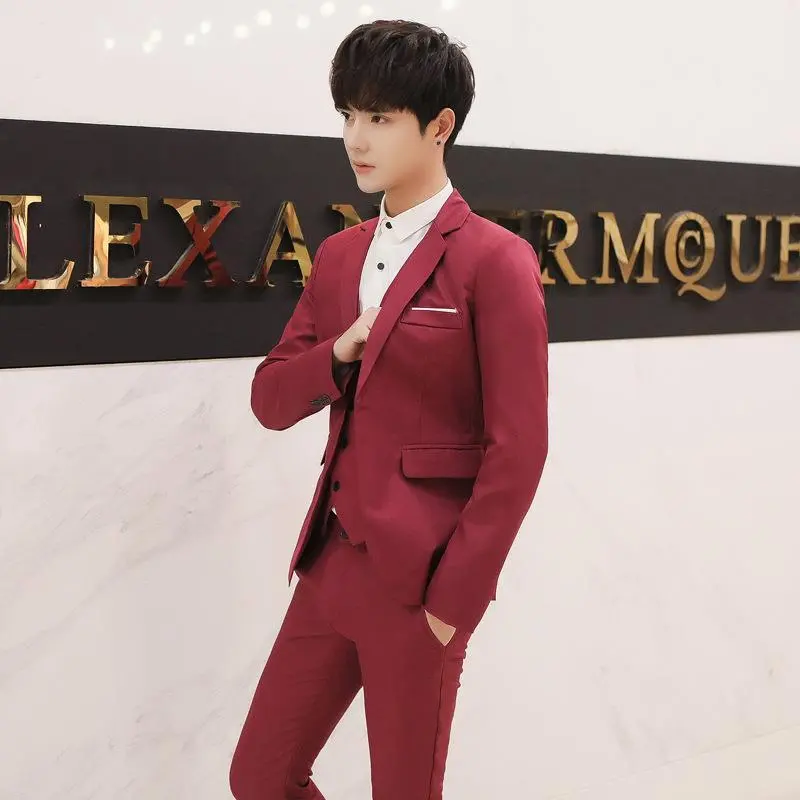 Light Business Men’s Suit Set with Regular Thickness Light Business Men’s Suit Set with Regular Thickness