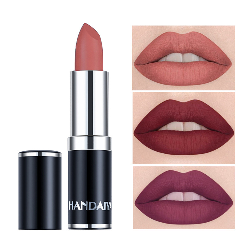 Long-Lasting Moisturizing Matte Lipstick - Velvet Finish