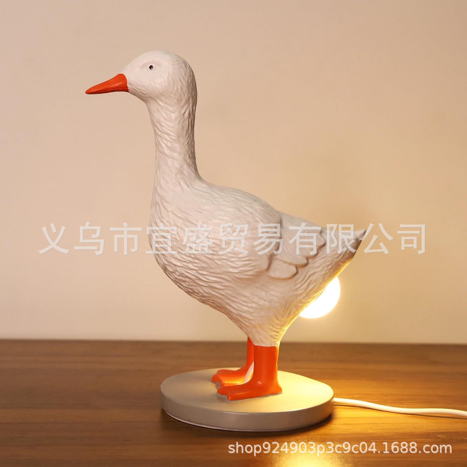 New cross-border style Easter white rooster lamp, artificial chicken ornament, resin design table lamp bulb. New cross-border style Easter white rooster lamp, artificial chicken ornament, resin design table lamp bulb.