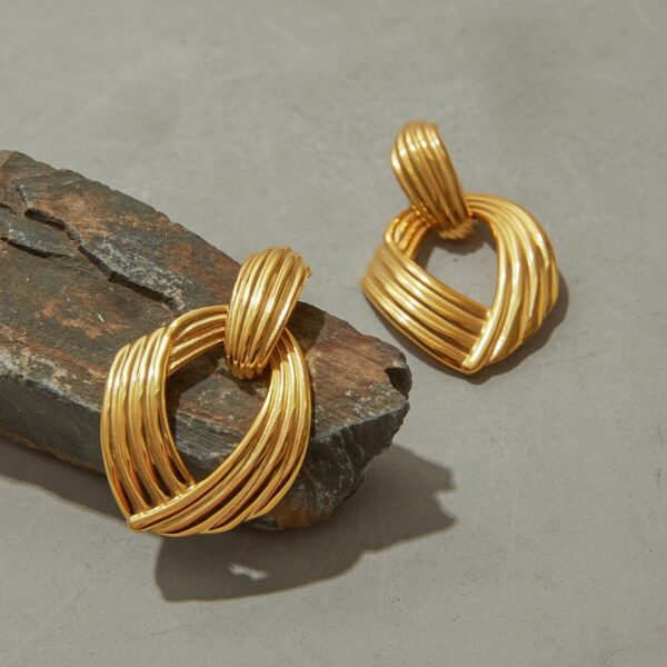Non-Fading Geometric Stainless Steel Earrings in 18 K Gold Titanium