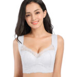 Plus-size women's lingerie, sexy lace, thin, wire-free vest style, plus size sports sleep bra with push-up support.