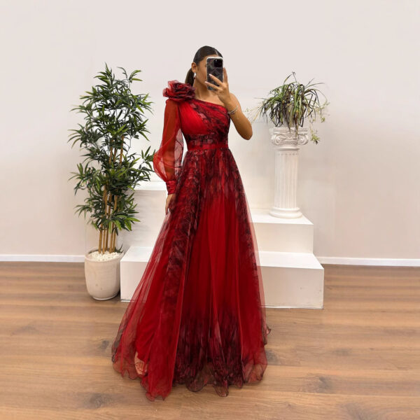 One-shoulder classic tulle dress, high-end elegant women's one-shoulder mesh dress with slit.