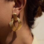 Non-Fading Geometric Stainless Steel Earrings in 18 K Gold Titanium