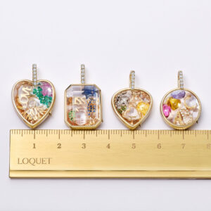 European and American retro personalized photo box pendant necklace, DIY pendant with openable and foldable design, hollow transparent box, 18k gold color retention.