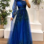 One-shoulder classic tulle dress, high-end elegant women's one-shoulder mesh dress with slit.