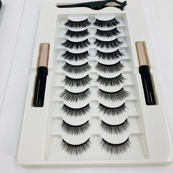 Wholesale cross-border European and American new glue-free magnets with clip eyelashes set mama style invisible magnetic false eyelashes