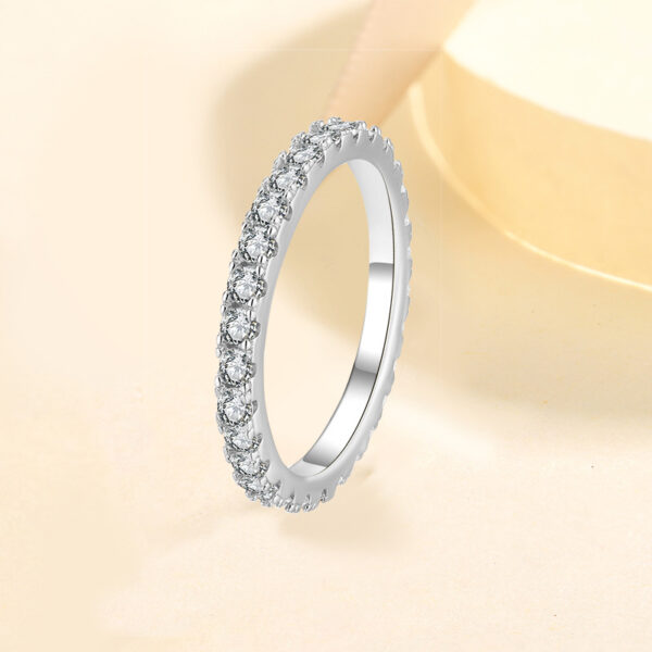 Factory direct wholesale S925 sterling silver women's rings with star pattern, moissanite rings, niche and high-end style. Factory direct wholesale S925 sterling silver women's rings with star pattern, moissanite rings, niche and high-end style.