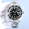Stainless steel, black dial, black bezel, three-bead band.