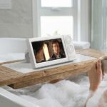 O1CN01lmmMS52I1ZEq8JAUA_2215069226-0-cib.jpg New cross-border waterproof touch screen phone case holder, shower watch-watching Bluetooth speaker