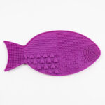 O1CN01uuWQ701bT11kGB928_2910513465-0-cib.jpg Cleaning makeup brushes tools fish shaped scrubber pad silicone scrubber pad manufacturers wholesale silicone creative scrubber