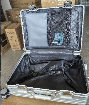 Factory wholesale 20-inch front-opening aluminum frame trolley case, stylish student carry-on suitcase with combination lock, gift set. Factory wholesale 20-inch front-opening aluminum frame trolley case, stylish student carry-on suitcase with combination lock, gift set.