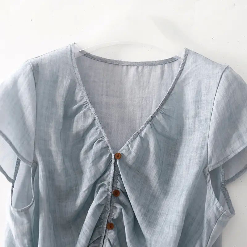 Loose-fitting Lightweight Breathable Minimalist Shirt