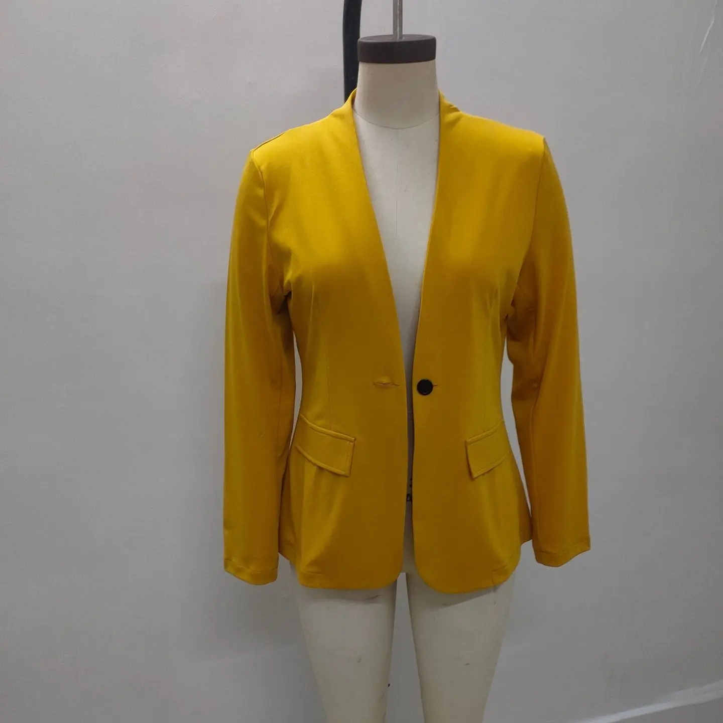 Temperament Commute Slim Fit Blazer Temperament Commute Slim Fit Blazer