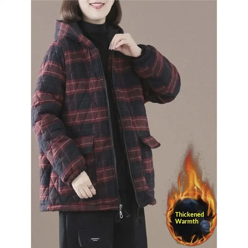 Short Cotton-padded Coat In Plaid For Fall And Winter Short Cotton-padded Coat In Plaid For Fall And Winter