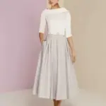 05d6aac8-3b5e-4c59-b68e-3f782128128f.webp Elegant White Off-Shoulder Lace Wedding Dress - Tight Waist