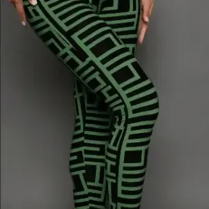 Casual Women Geometric Print Knitted Leggings