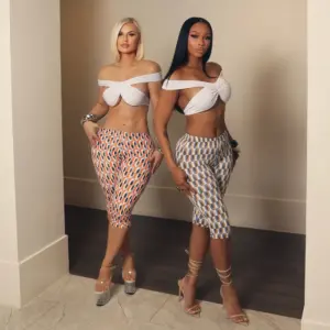 Women's Solid-color Top And Printed Capri Pants Set