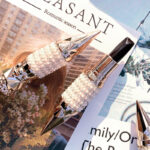 Moisturizing Tri-Color Matte Lipstick with Beeswax