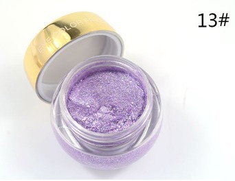 High-Shine Gel Glitter Eyeshadow for Controlled Application High-Shine Gel Glitter Eyeshadow for Controlled Application