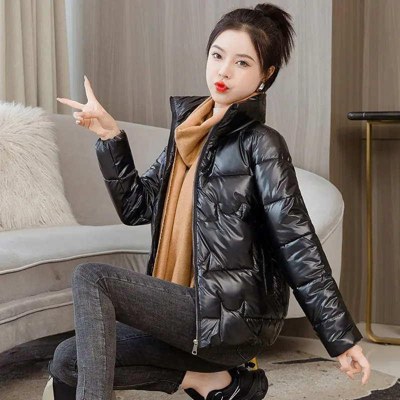 Women’s Ultra-Short Padded Down Jacket Stand Collar Women’s Ultra-Short Padded Down Jacket Stand Collar