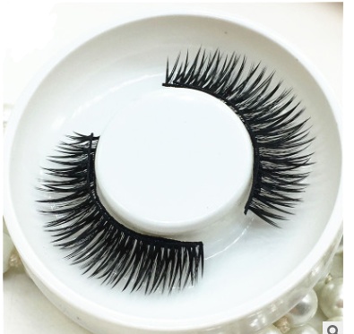 Double Magnetic False Eyelashes with Imported Fiber Strips Double Magnetic False Eyelashes with Imported Fiber Strips