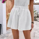 Elegant Jacquard High-Waist Cropped Shorts in White