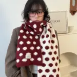 1b332219-e025-4f29-a70c-ca98aaf3d501.webp Polka-Dot Scarf for Women with Contrast Wrap Style