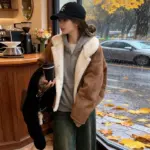 1bea4408-48d4-4f1a-ac41-4aa812f82ed5.webp Warm Brown Fleece-Lined Padded Jacket for Women