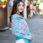 Warmth-Boosting Embroidered Cashmere Scarf, Great Wall Pattern