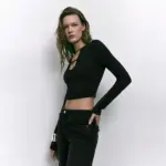 Wrinkle-Resistant Black Long Sleeve Slim-Fit Crop Top