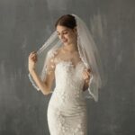 Waterfall Bridal Veil with Double Leaf Edge, 60-80 cm