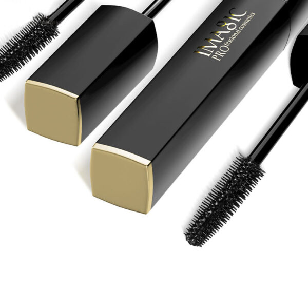 Waterproof Curling Mascara with Thin Brush for Long-Lasting Hold Waterproof Curling Mascara with Thin Brush for Long-Lasting Hold