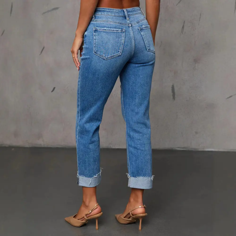 Comfort-Boosting Cuffed Capri Jeans with Slight Stretch - Blue Comfort-Boosting Cuffed Capri Jeans with Slight Stretch - Blue