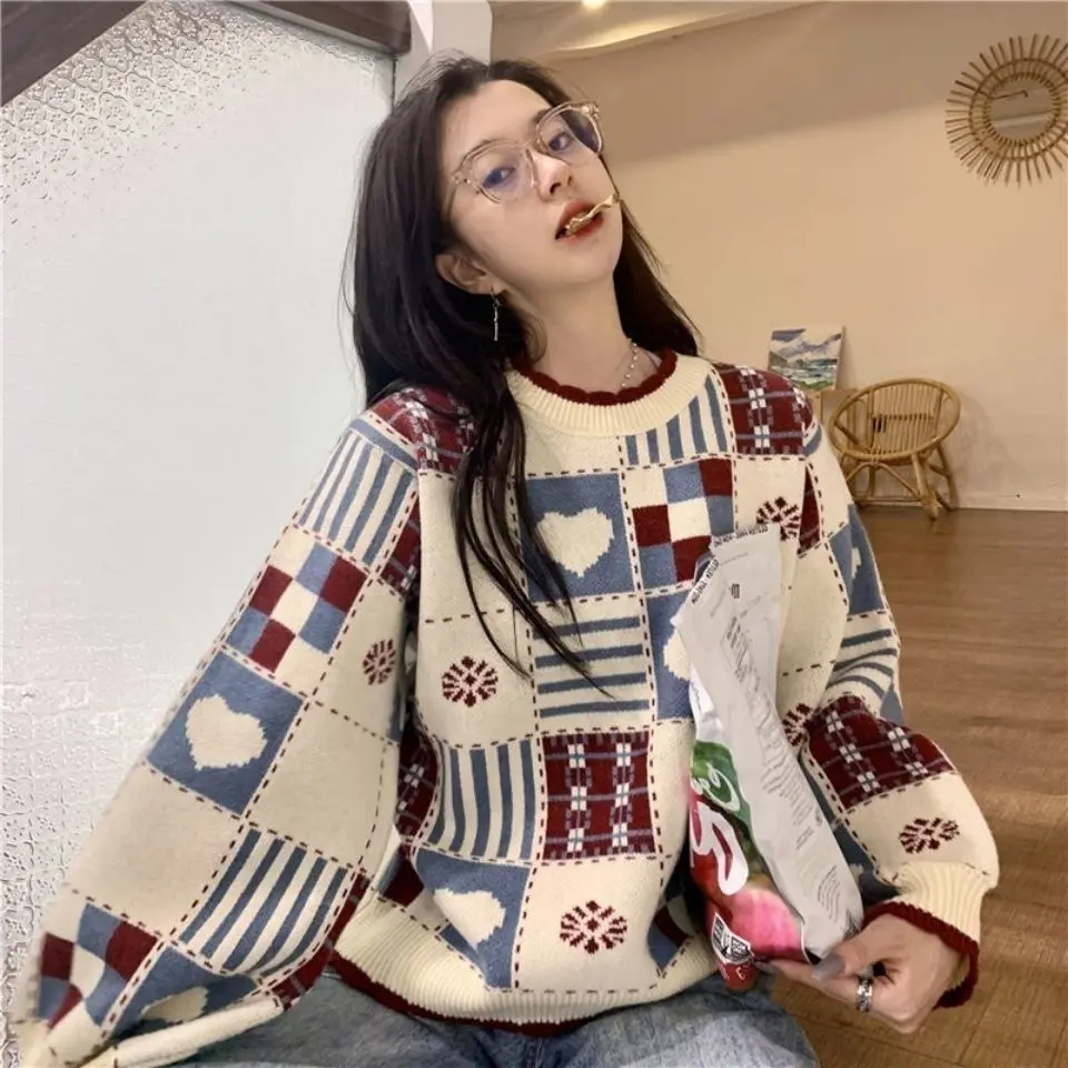 Retro Color-Block Heart Sweater Knit Top, Apricot Blue Retro Color-Block Heart Sweater Knit Top, Apricot Blue