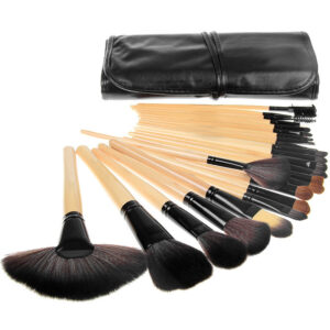 Soft Man-Made Fiber Makeup Brush Set with Wooden Handle