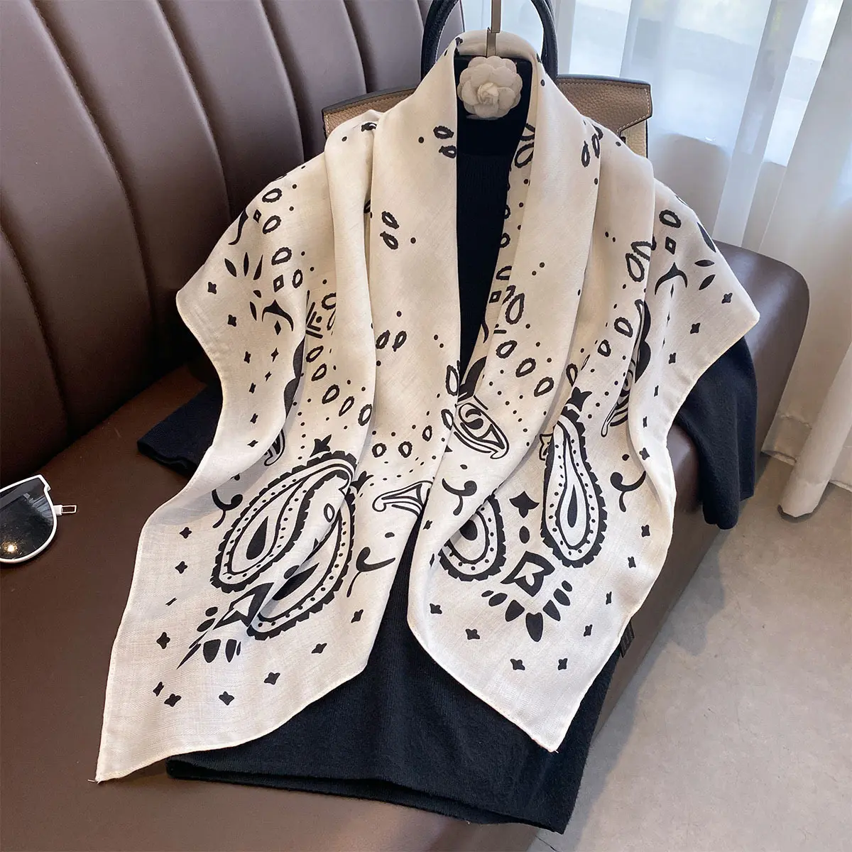 Retro Cashew Print 90 Large Scarf For Women Outerwear