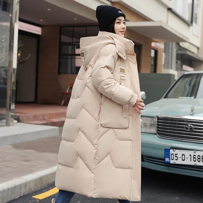 Warm Women’s Mid-Length Puffer Jacket with Detachable Hood Warm Women’s Mid-Length Puffer Jacket with Detachable Hood