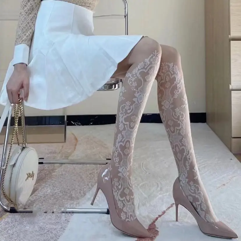 Anti-Run Sheer Stockings with Hollow Jacquard Venus Pattern
