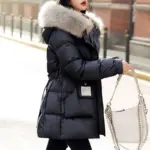 42cbeb9c-4adb-4590-9dfd-f9045e1607db.webp Warmth-Boosting Padded Down Jacket for Women, Slim Fit