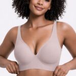 440c08d9-a0d9-49f2-b22b-6da93b1d2dc6-1.jpg Comfort Deep V Wireless Push Up Seamless Bra - Unlined