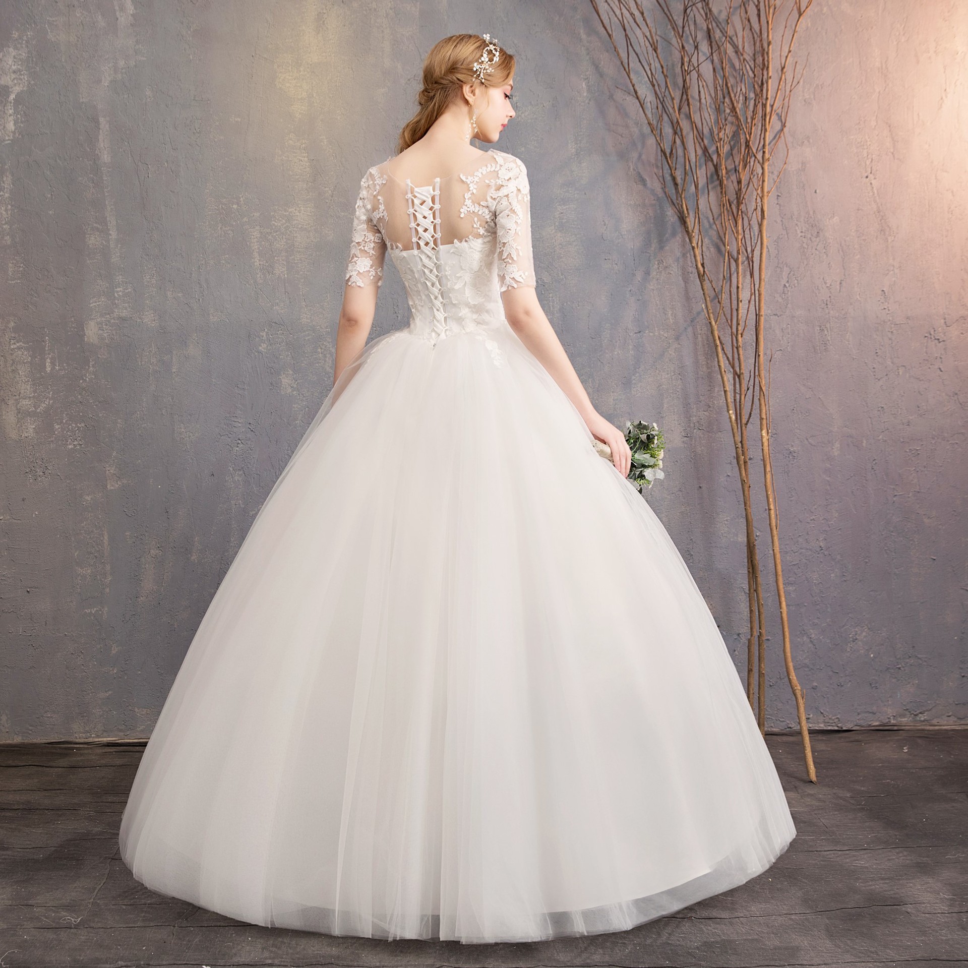 Flattering Plus Size Wedding Dress with Puff Skirt Flattering Plus Size Wedding Dress with Puff Skirt