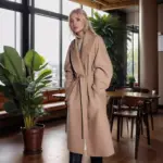 467fada8-aea8-4859-b1c2-da630dacc803.webp Warm Wool-Blend Autumn Winter Coat for Women - Black/White/Brown