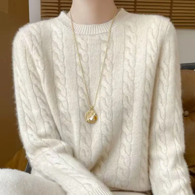 Loose And Sweet Cable-knit Crewneck Sweater Loose And Sweet Cable-knit Crewneck Sweater