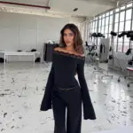4b1f3c70-ce65-4bf0-af91-e5d6445c1129.webp Sexy Off-shoulder Fitted Top For Women